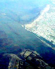 Dyke Road (between No. 4 & 5 Road), Richmond, Tidal Fraser River