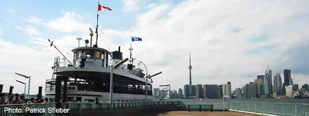 Toronto-Island Ferry And City-sliver