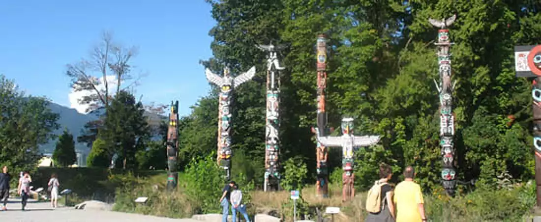 Vancouver-Stanley-Park Totem Poles-sliver